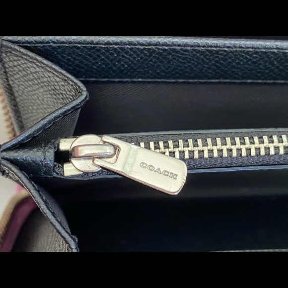 COACH GARY BASEMAN PURPLE ACCORDION WALLET - Picture 12 of 14